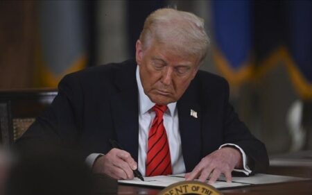 الرئيس الأمريكي دونالد ترامب