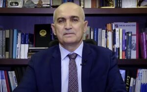 الأستاذ الجامعي الكوردي كوفند شيرواني