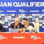 مدرب المنتخب العراقي لكرة القدم غرام أرنولد خلال المؤتمر الصحفي قبل مواجهة كوريا الجنوبية