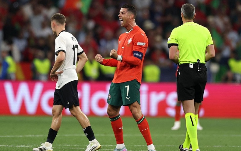 فرحة الأسطورة كريستيانو رونالدو في مباراة البرتغال أمام ألمانيا