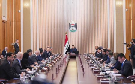 جلسة طارئة لمجلس الوزراء العراقي، برئاسة رئيس الوزراء محمد شياع السوداني
