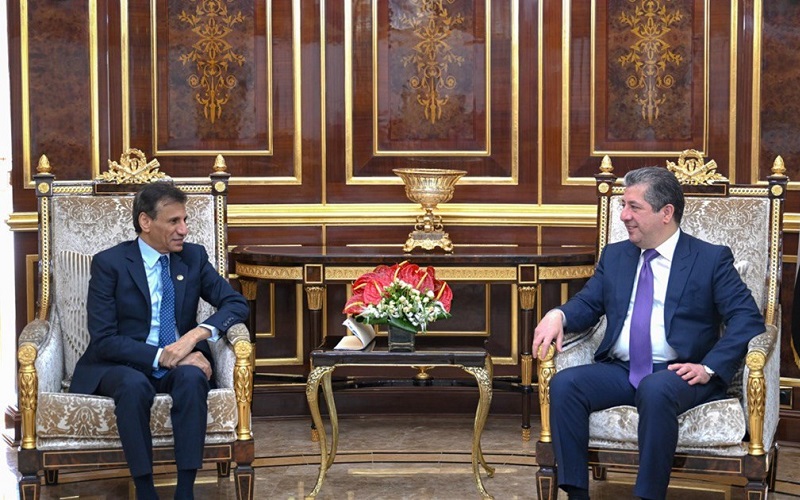 رئيس وزراء إقليم كوردستان مسرور بارزاني، يستقبل الممثل الخاص للأمين العام للأمم المتحدة في العراق ورئيس بعثة يونامي محمد الحسّان