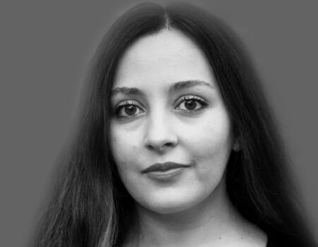 الصحفية المتخصصة بقضايا السياسية والأمنية والاجتماعية الكوردية نوروز سنجاري