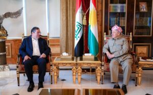 رئيس الحزب الديمقراطي الكوردستاني مسعود بارزاني، يستقبل محافظ أذربيجان الغربية الإيراني رضا رحماني