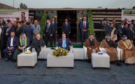 رئيس الوزراء العراقي محمد شياع السوداني، يحضر مؤتمراً عشائرياً في العاصمة بغداد