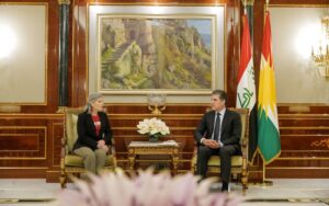 رئيس إقليم كوردستان نيجيرفان بارزاني، يستقبل عضو لجنة القوات المسلحة في مجلس الشيوخ الأمريكي السيناتور جوني إيرنست