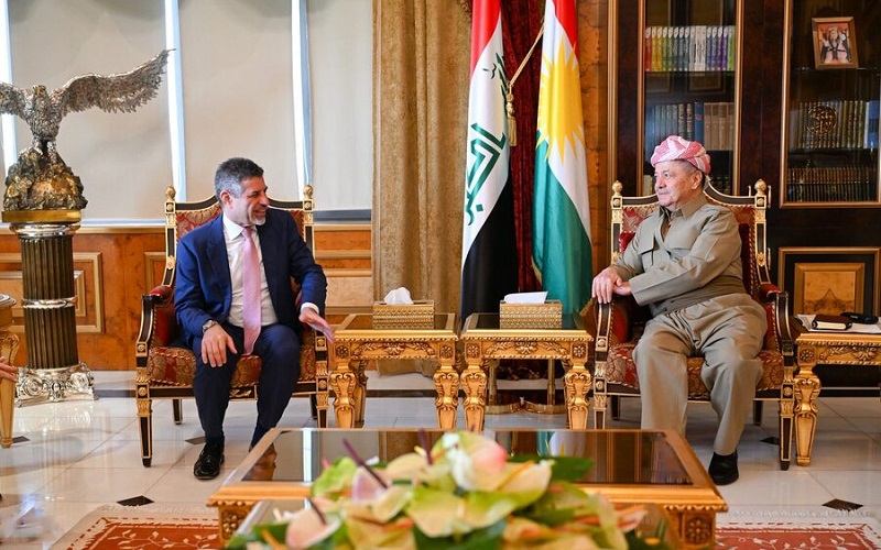 زعيم الحزب الديمقراطي الكوردستاني مسعود بارزاني، يستقبل القائم بأعمال السفارة الأمريكية لدى العراق ستيفن فاغن