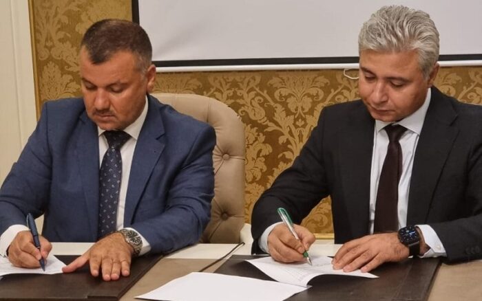 من مراسيم توقيع وزارة الثروات الطبيعية في إقليم كوردستان ووزارة النفط العراقية ، اليوم الأربعاء، التوصل على اتفاق حول آلية استئناف تصدير نفط الإقليم