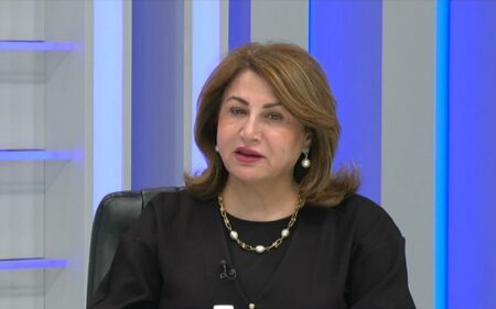 السياسية الكوردية آلا طالباني