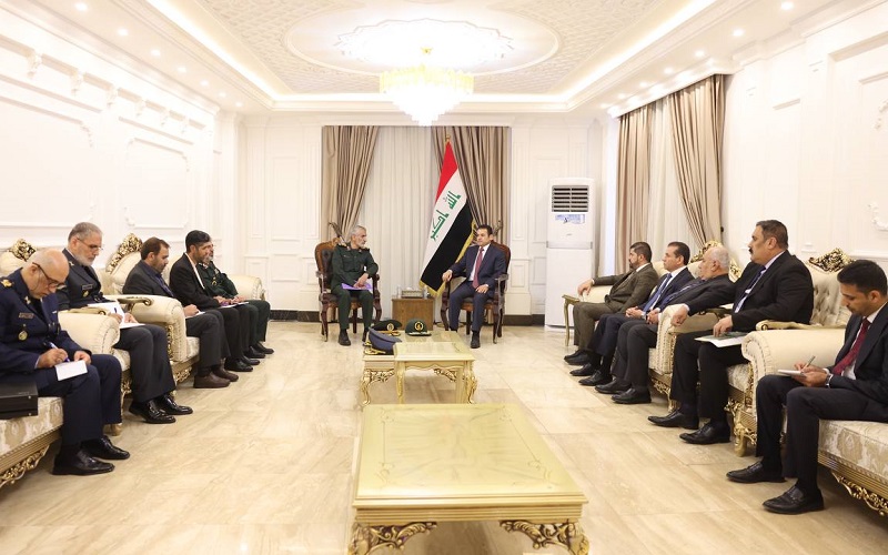 مستشار الأمن القومي العراقي قاسم الأعرجي، يستقبل رئيس استخبارات القوات المسلحة الإيرانية مجيد مير أحمدي