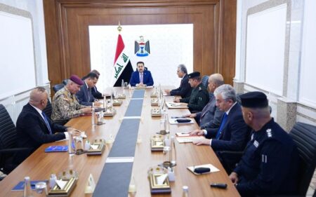 القائد العام للقوات المسلحة العراقية محمد شياع السوداني يترأس اجتماعاً لاستعراض نتائج عمل اللجنة التحقيقية المشكلة لمعرفة ملابسات الهجوم الذي استهدف حقل كورمور الغازي بمحافظة السليمانية