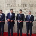 افتتاح المبنى الجديد للقنصلية الأمريكية في أربيل بحضور نائب وزير الخارجية الأميركي والقائم بأعمال السفارة الأمريكية في العراق ورئيس إقليم كوردستان ورئيس حكومة الإقليم ونائبه