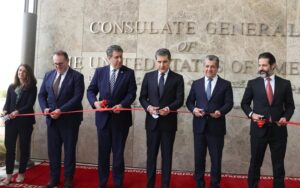 افتتاح المبنى الجديد للقنصلية الأمريكية في أربيل بحضور نائب وزير الخارجية الأميركي والقائم بأعمال السفارة الأمريكية في العراق ورئيس إقليم كوردستان ورئيس حكومة الإقليم ونائبه