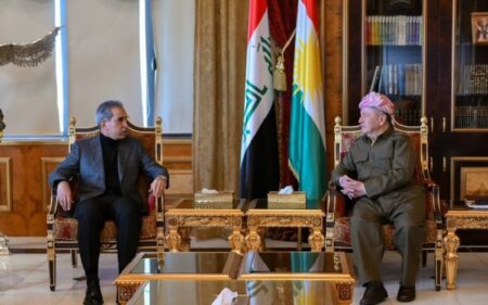 رئيس الحزب الديمقراطي الكوردستاني مسعود بارزاني يستقبل رئيس مجلس القضاء الأعلى في العراق القاضي فائق زيدان