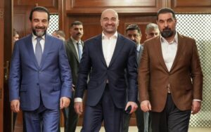 رئيس الاتحاد الوطني الكوردستاني بافل طالباني، يلتقي رئيس حزب تقدم محمد الحلبوسي، بحضور رئيس مجلس النواب العراقي هيبت الحلبوسي