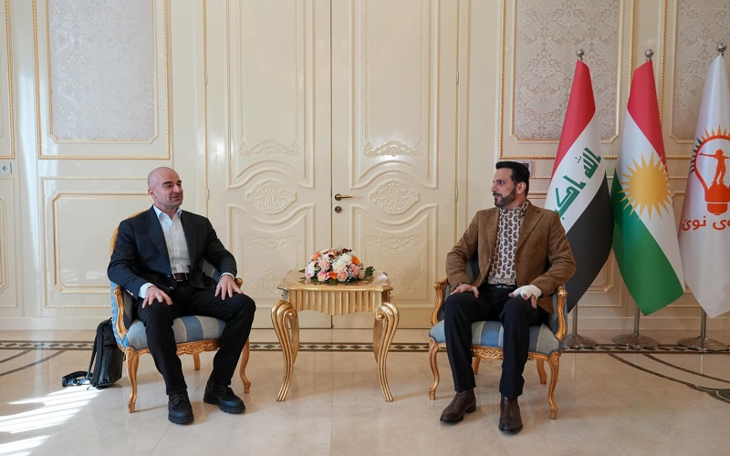 رئيس حراك الجيل الجديد شاسوار عبد الواحد، يستقبل رئيس الاتحاد الوطني الكوردستاني بافل طالباني