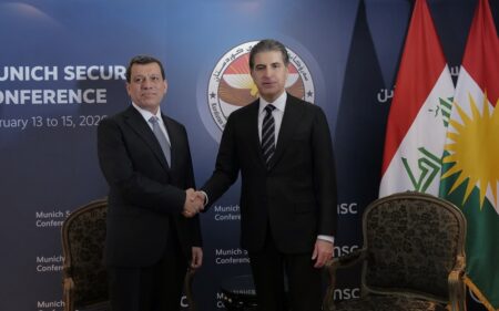 رئيس إقليم كوردستان نيجيرفان بارزاني، يلتقي القائد العام لقوات سوريا الديمقراطية مظلوم عبدي