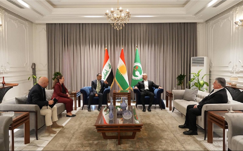 رئيس الاتحاد الوطني الكوردستاني بافل طالباني يستقبل السفير البريطاني لدى العراق عرفان صديق