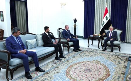 الرئيس العراقي عبد اللطيف جمال رشيد، يستقبل أعضاء مجلس النواب عن المكون الإيزيدي