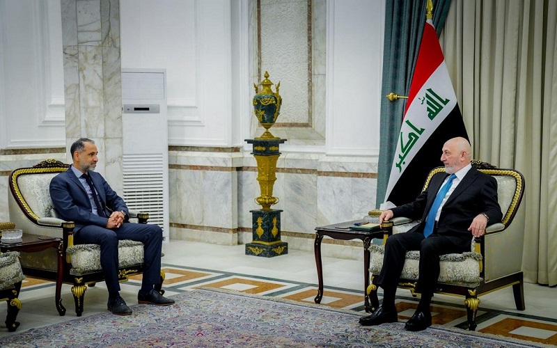 رئيس الجمهورية العراقي نزار آميدي يستقبل السفير البريطاني في بغداد عرفان صديق
