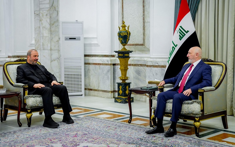 الرئيس العراقي نزار آميدي يستقبل السفير الإيراني في بغداد محمد كاظم آل صادق