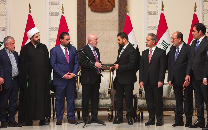 الرئيس العراقي نزار آميدي يكلف مرشح الإطار التنسيقي علي الزيدي بتشكيل الحكومة المقبلة