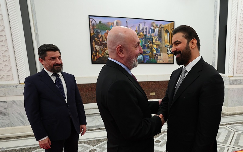 الرئيس العراقي نزار آميدي يستقبل رئيس الوزراء المكلف علي الزيدي