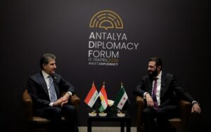 رئيس إقليم كوردستان نيجيرفان بارزاني يجتمع مع الرئيس السوري أحمد الشرع