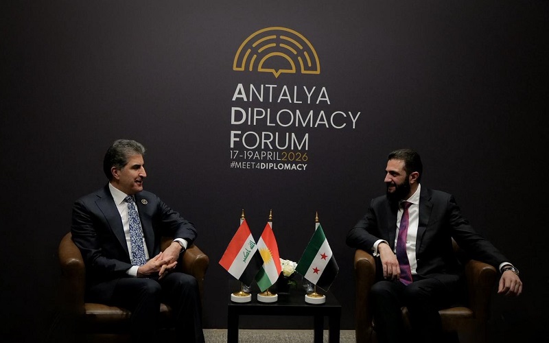 رئيس إقليم كوردستان نيجيرفان بارزاني يجتمع مع الرئيس السوري أحمد الشرع