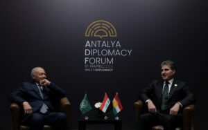 رئيس إقليم كوردستان نيجيرفان بارزاني يجتمع مع الأمين العام لجامعة الدول العربية أحمد أبو الغيط