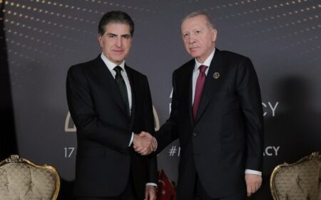 رئيس إقليم كوردستان نيجيرفان بارزاني يجتمع مع الرئيس التركي رجب طيب أردوغان