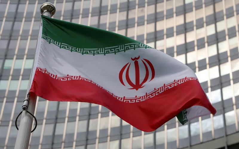 العلم الإيراني يرفرف أمام مقر الأمم المتحدة