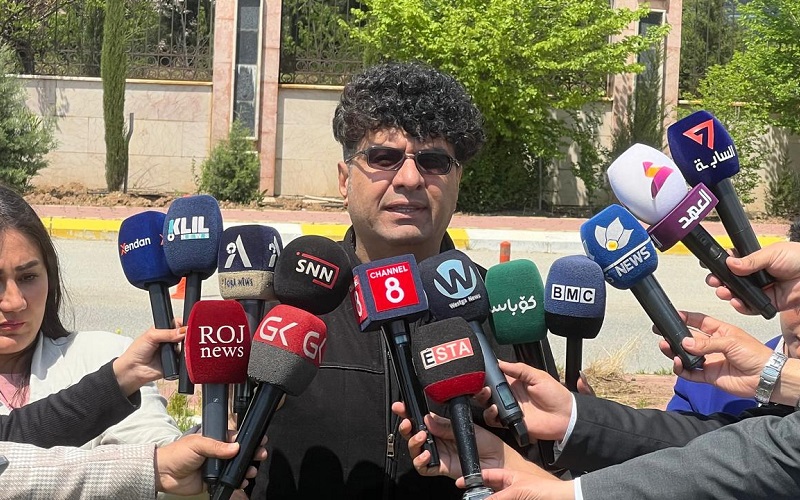 الصحفي الكوردي هيمن مامند