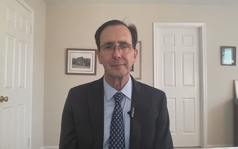 الدبلوماسي الأمريكي السابق والمتخصص في الشؤون الإيرانية آلان آير