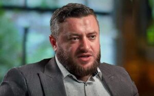 المتحدث باسم الفريق الرئاسي في الحكومة السورية المؤقتة أحمد الهلالي