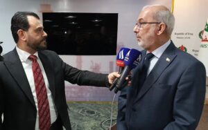 وزير النفط العراقي باسم محمد خضير
