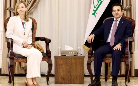 مستشار الأمن القومي العراقي قاسم الأعرجي يستقبل السفيرة الإسبانيا في بغداد أليثيا ريكو بيريث