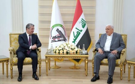 رئيس هيئة الحشد الشعبي العراقي فالح الفياض يستقبل رئيس حكومة إقليم كوردستان مسرور بارزاني