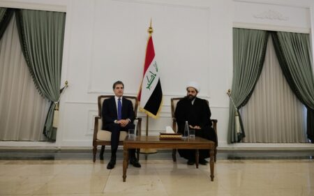 الأمين العام لحركة عصائب أهل الحق قيس الخزعلي يستقبل رئيس إقليم كوردستان نيجيرفان بارزاني