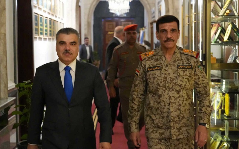 رئيس أركان الجيش العراقي الفريق الركن عبد الأمير يار الله، يستقبل رئيس ممثلية حكومة إقليم كوردستان في بغداد فارس عيسى