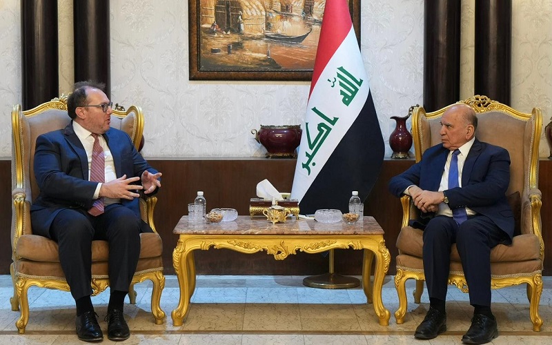 وزير الخارجية العراقي فؤاد حسين يستقبل القائم بأعمال السفارة الأمريكية في بغداد جوشوا هاريس