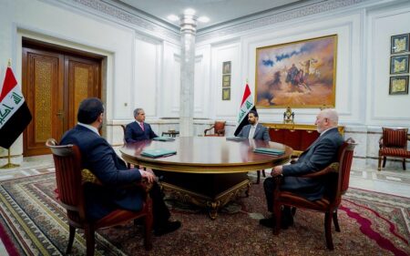 الرئيس العراقي نزار آميدي يستضيف اجتماع الرئاسات الأربع بحضور رئيس الوزراء علي الزيدي ورئيس مجلس النواب هيبت الحلبوسي ورئيس مجلس القضاء الأعلى القاضي فائق زيدان