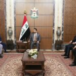 رئيس الوزراء العراقي علي فالح الزيدي يستقبل السفير الباكستاني في بغداد محمد زيشان
