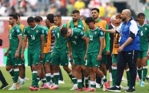 حسرة لاعبي المنتخب العراقي لكرة القدم بعد خسارته القاسية أمام نظيره السنغالي بـ5 أهداف دون رد في ختام مباريات المجموعة التاسعة من نهائيات كأس العالم 2026