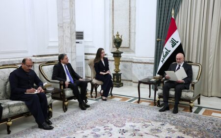 الرئيس العراقي نزار آميدي يستقبل مبعوث الرئيس الباكستاني سليم مانديوالا
