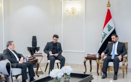 رئيس مجلس النواب العراقي هيبت الحلبوسي يستقبل وزير الخارجية الإيراني عباس عراقجي
