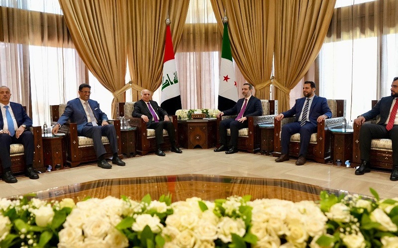 وزير الخارجية السوري أسعد الشيباني يستقبل نظيره العراقي فؤاد حسين