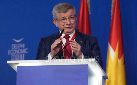 رئيس الوزراء التركي الأسبق أحمد داود أوغلو
