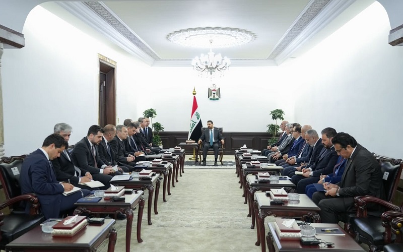 رئيس الوزراء العراقي علي فالح الزيدي يستقبل وزير الطاقة والموارد الطبيعية التركي ألب أرسلان بيرقدار