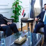رئيس الوزراء العراقي علي فالح الزيدي يستقبل السفير الإيراني في بغداد محمد كاظم آل صادق